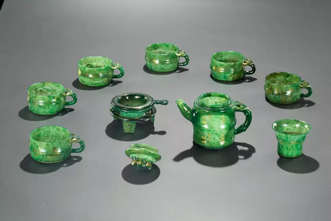 杨根连玉雕作品墨玉关公 (杨根连玉雕葫芦)