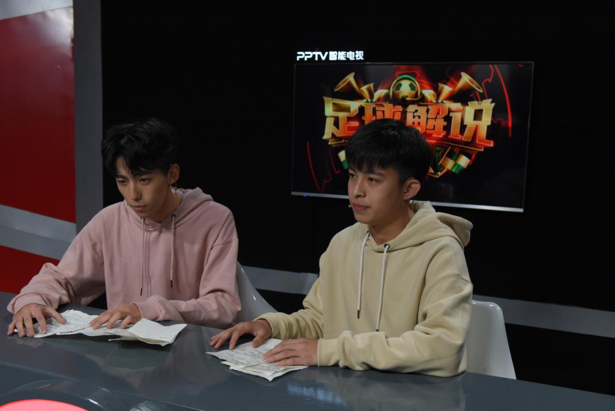 足球经典解说黄健翔,董路黄健翔足球解说