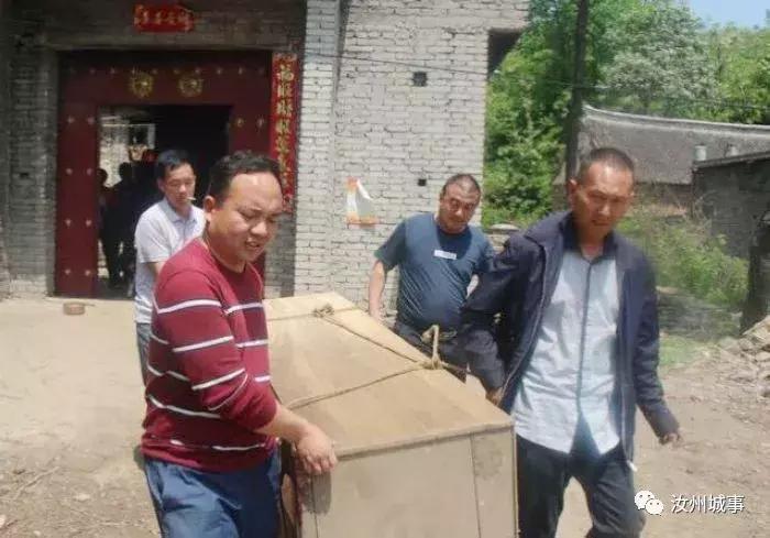 汝州悄悄在改变:贫困户乔迁,停车场开建,汽车经销商上星,出租车计价器……