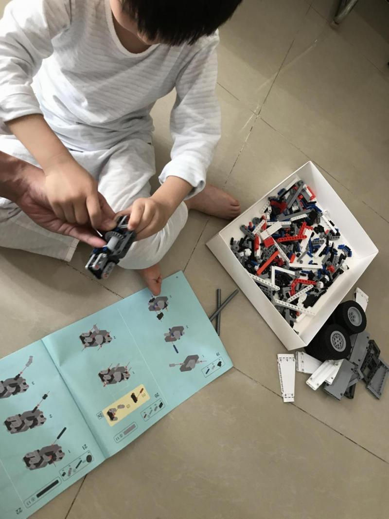 儿童玩具磁性小火车积木,米兔积木矿山卡车