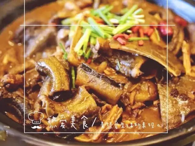 后来我总算学会了炒股,教我怎样吃鸡