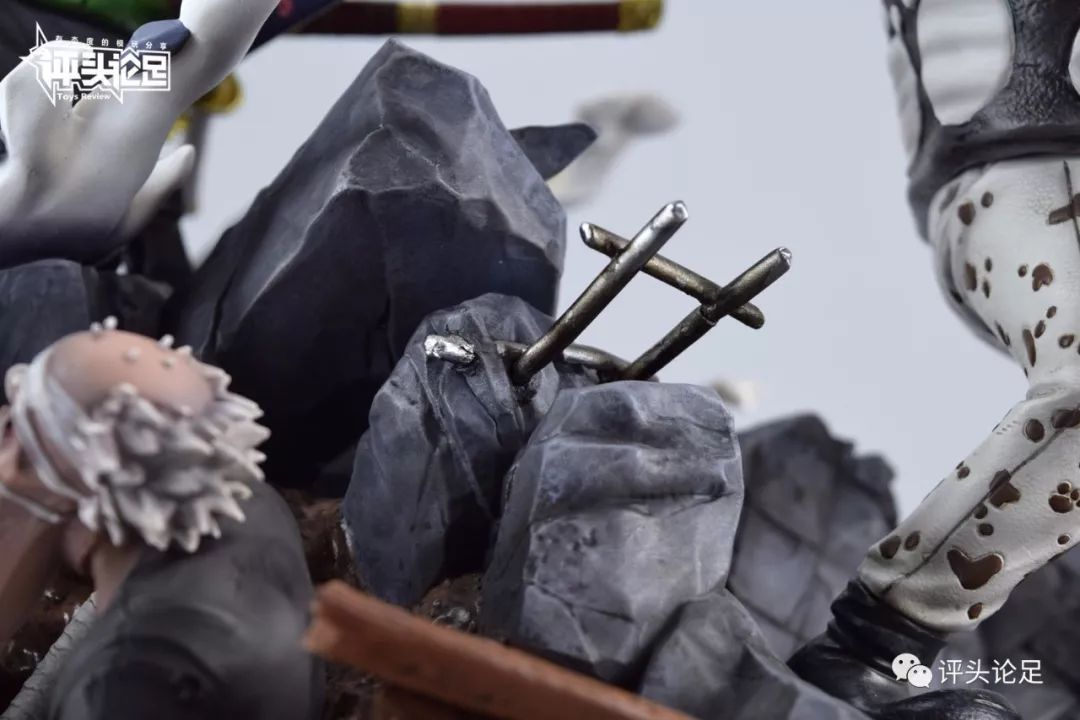 岛上死斗！帅哭！UCSTUDIO海贼王雕像手办索隆VS暴君熊