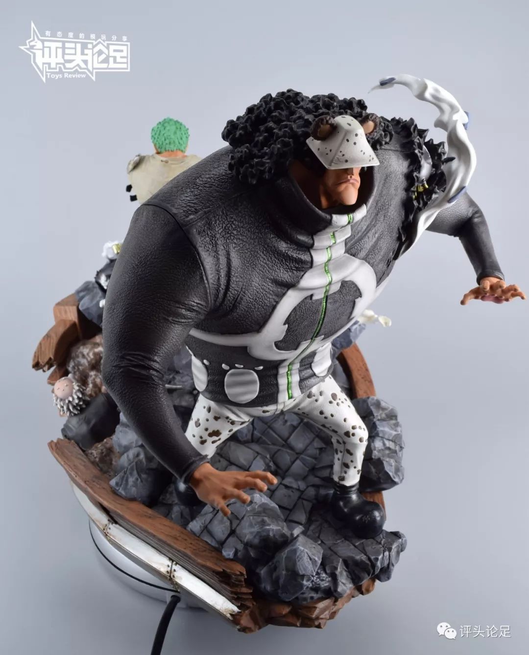 岛上死斗！帅哭！UCSTUDIO海贼王雕像手办索隆VS暴君熊