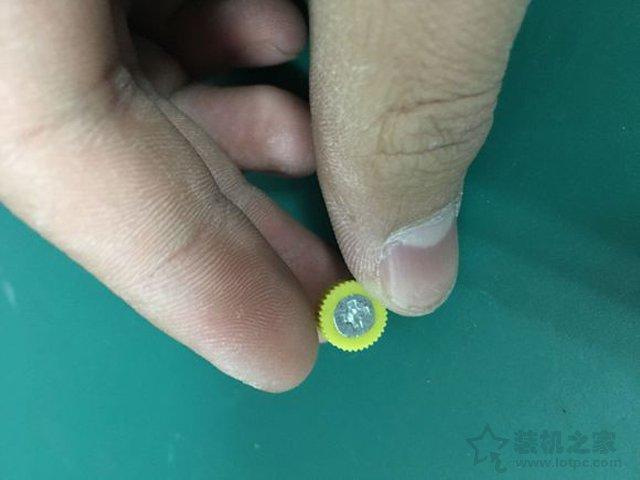 组装台式电脑装机步骤,台式电脑组装过程详细图解说明