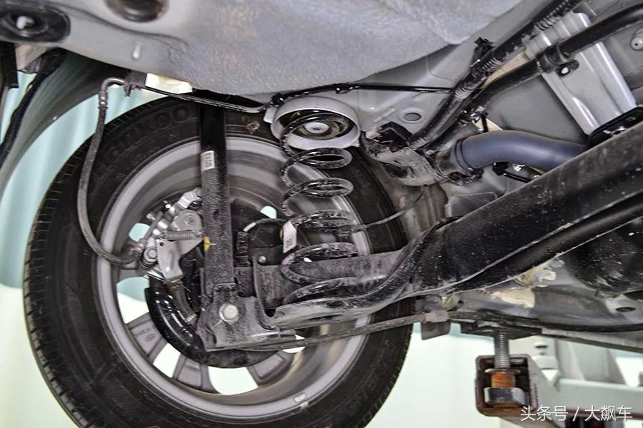 起亚kxcross底盘松散,起亚kxcross底盘扎实吗