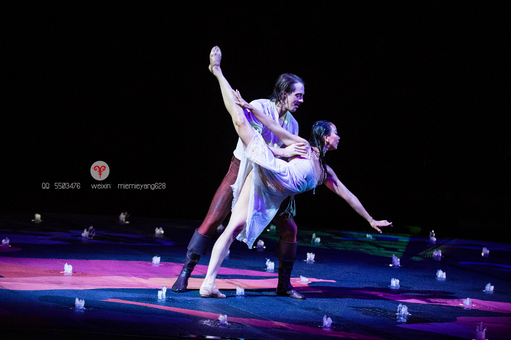 澳门打造世界最大水舞间,澳门水世界表演