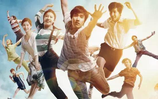 50首最美爱情诗词,十首最惊艳的现代青春诗