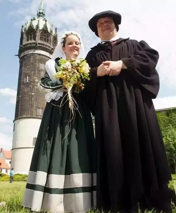 各个国家的嫁衣,世界公认最好的嫁衣