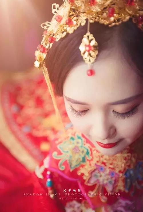 各个国家的嫁衣,世界公认最好的嫁衣