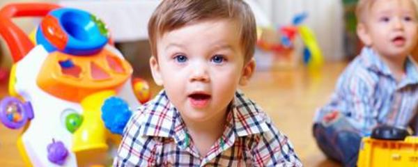 陪孩子玩的亲子游戏室外8-10岁,陪1岁宝宝玩的亲子游戏