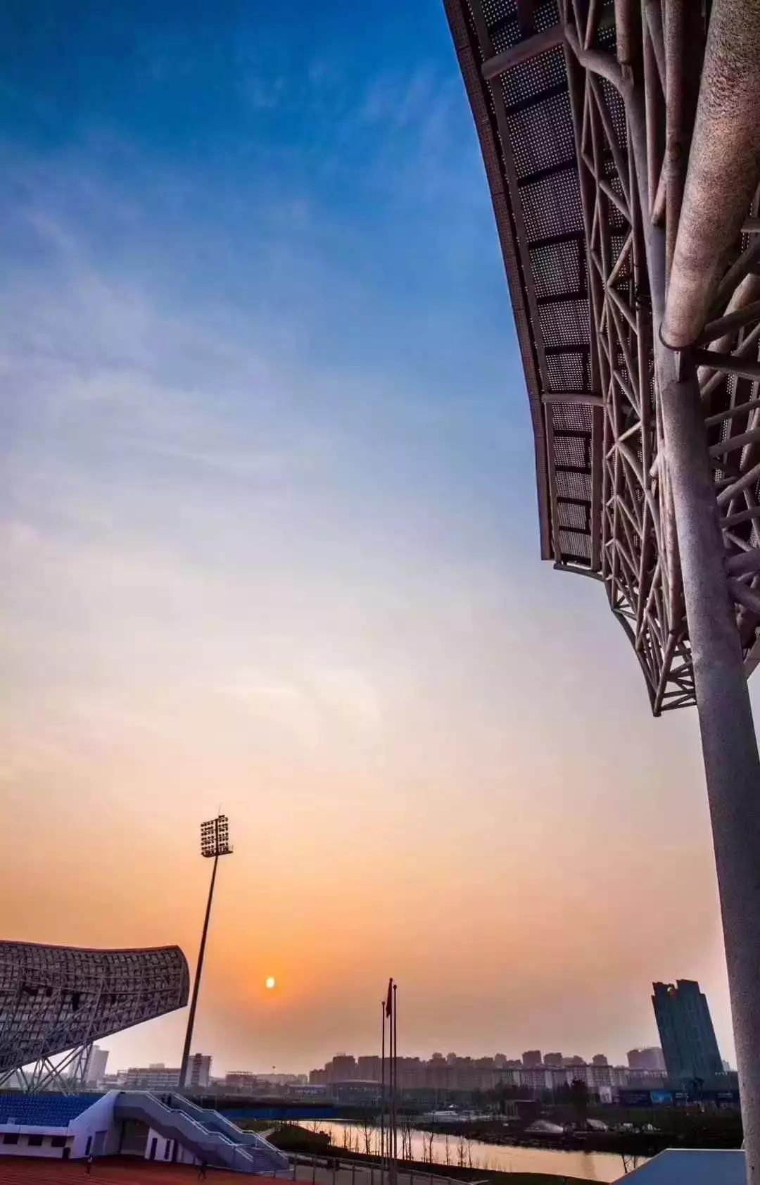 宝应鸟巢航拍,宝应鸟巢张杰演唱会