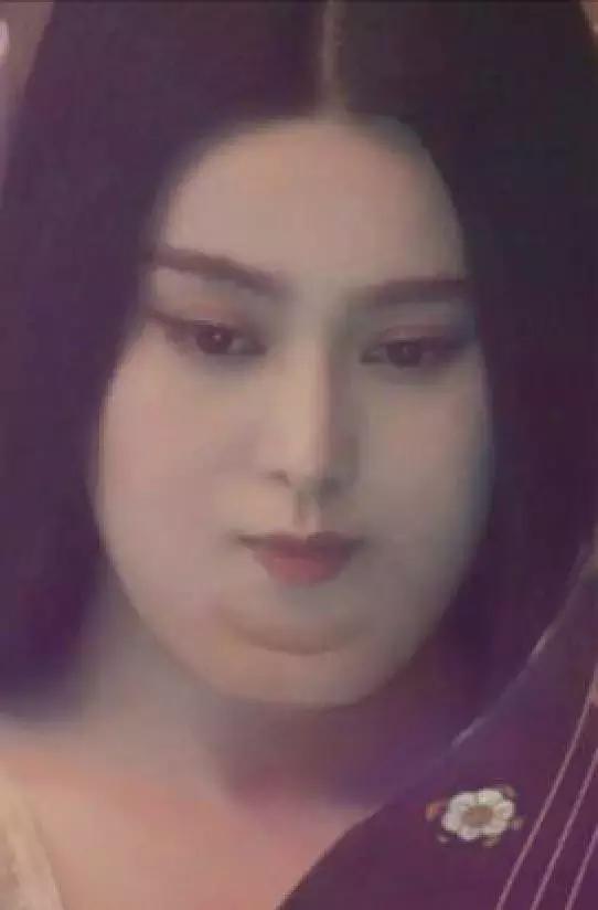 怎样化解双下巴,ps双下巴是怎么减下去的