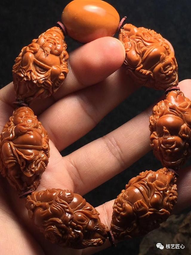 核雕手串干核,核雕手串裂了