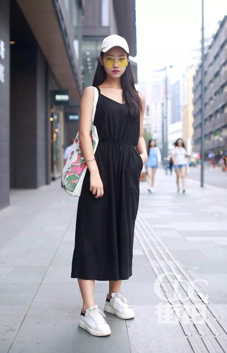 成都夏天街拍照,成都最新夏季街拍