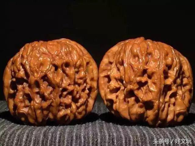 108菩提手串有什么寓意和象征,手串13颗带两个铃铛是什么寓意