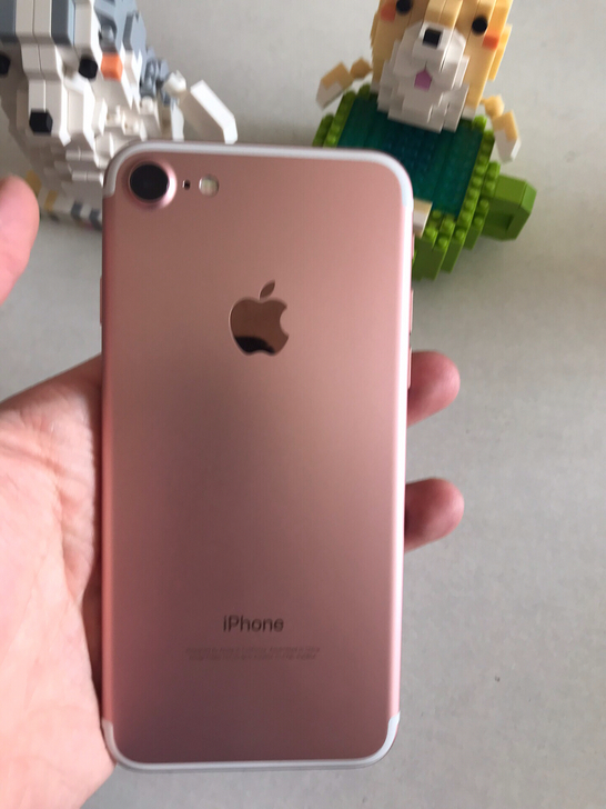 iphone 7两网美版 (苹果7美版无锁值不值得入手)