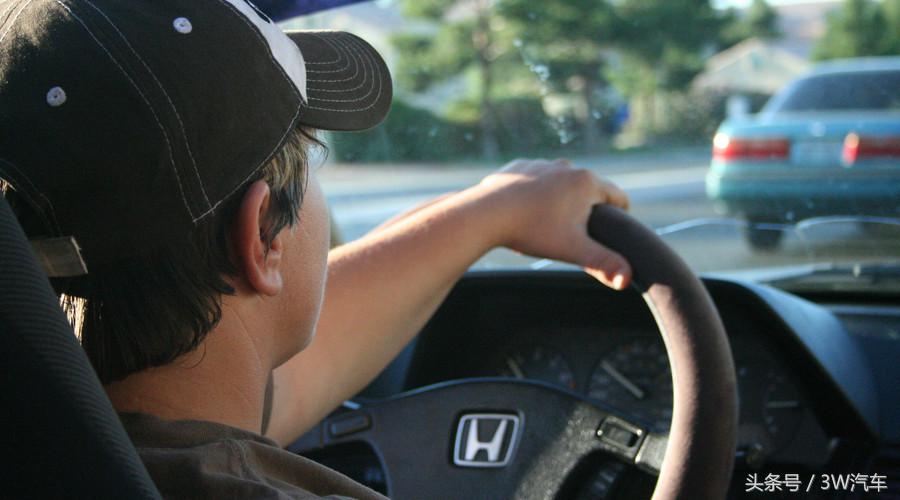 曲梁全包围脚垫,汽车全包围丝圈脚垫