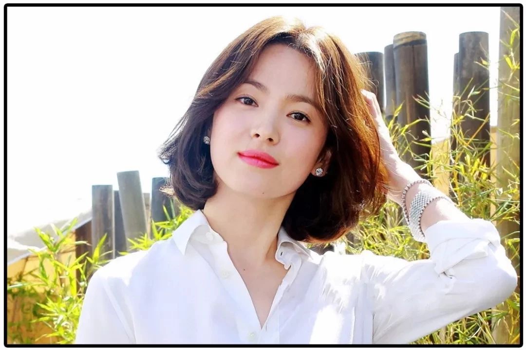 肩位很卷的发型,齐肩往下一点的发型