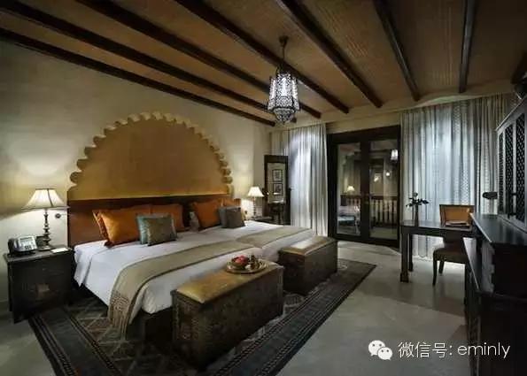 「阿布扎比」与世隔绝，充满神秘色彩の沙漠皇宫酒店