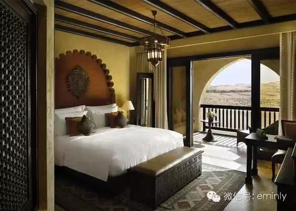 「阿布扎比」与世隔绝，充满神秘色彩の沙漠皇宫酒店