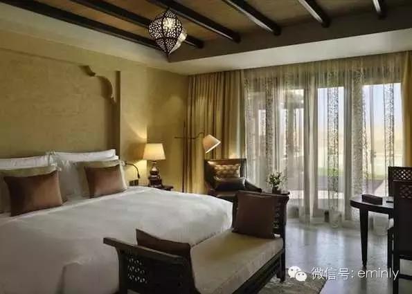 「阿布扎比」与世隔绝，充满神秘色彩の沙漠皇宫酒店