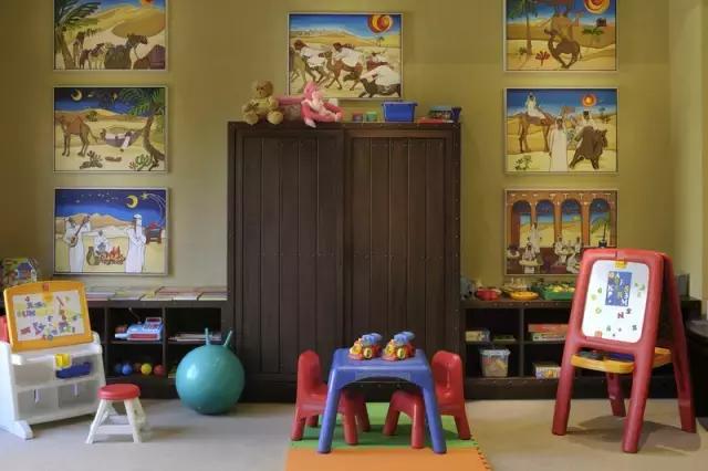 「阿布扎比」与世隔绝，充满神秘色彩の沙漠皇宫酒店