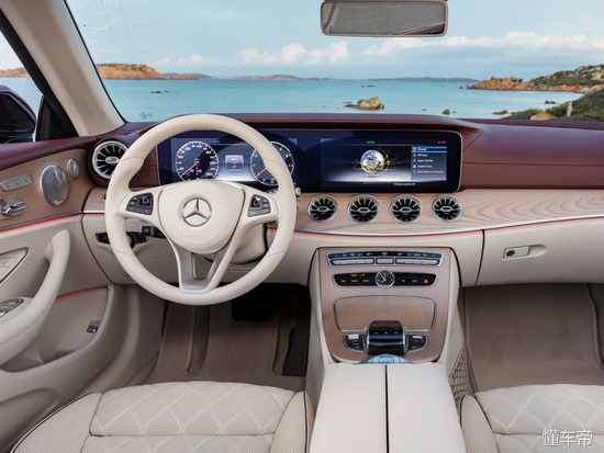 09奔驰e260敞篷版,海外奔驰2024款全新e级上市多少钱