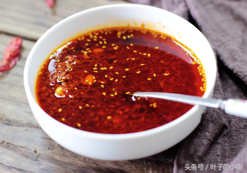 秘制辣椒油的做法你学会了吗,秘制万能辣椒油详细做法教会你