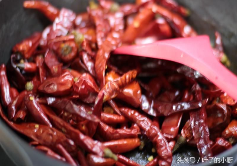秘制辣椒油的做法你学会了吗,秘制万能辣椒油详细做法教会你