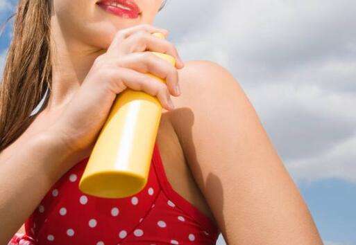 推荐一款不辣眼睛的防晒喷雾,最好用的一款防晒喷雾