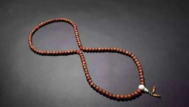 什么是凤眼菩提短桩,什么是凤眼菩提漏眼