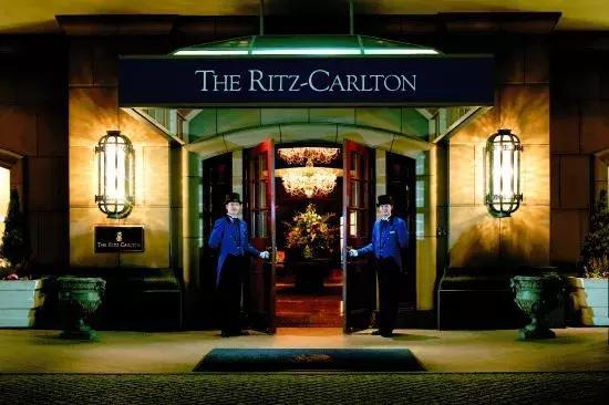 连007都喜欢的酒店，竟然在温哥华被嫌弃！