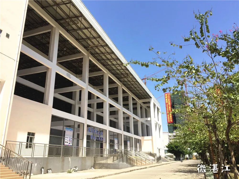 湛江二中旧校区,湛江二中在哪啊