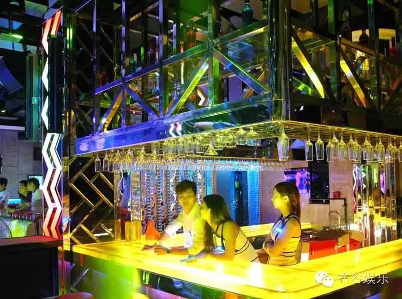 教你如何开一家小酒吧,新手如何开一间酒吧