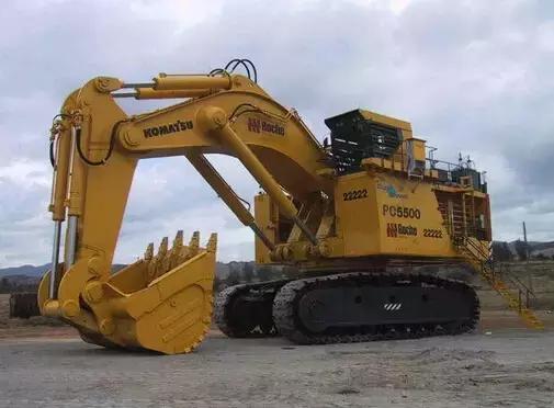 目前世界上最大的小型挖掘机,世界上最小900斤挖掘机