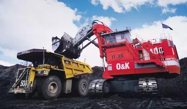 目前世界上最大的小型挖掘机,世界上最小900斤挖掘机