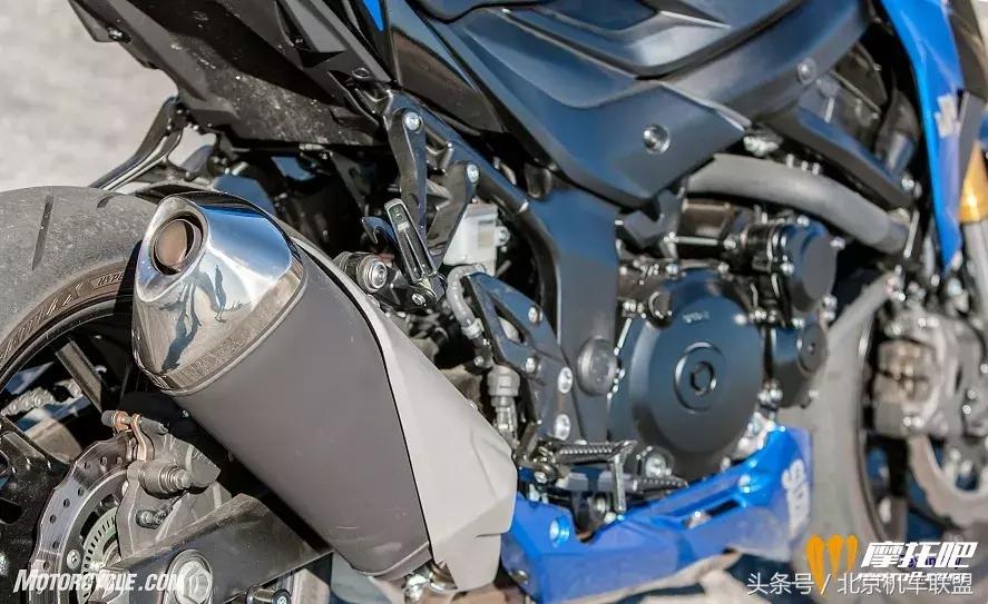 本田中排街车测评,aprilia最强街车