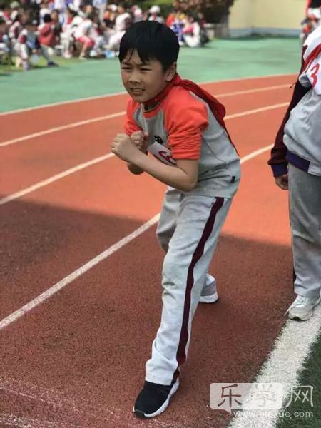八大峡小学二十二届体育节四年级优秀征文选登