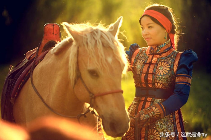 蒙古族女孩名字大全,蒙古族人名命名规则