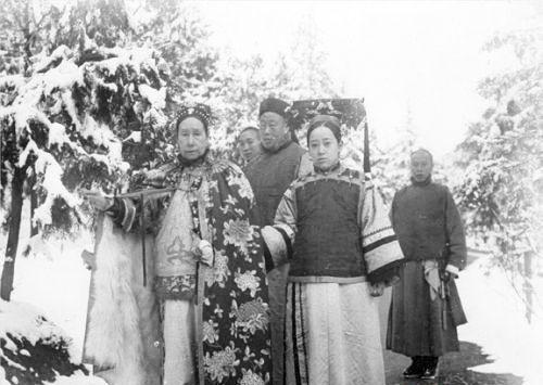 慈禧到底有多折腾人?想不到这种私事也让太监帮她完成