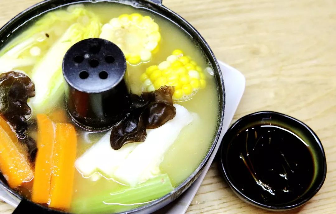 川菜爱好者的天堂斗鸡饭场伙，开业仅4个月成丽江新晋打卡圣地！