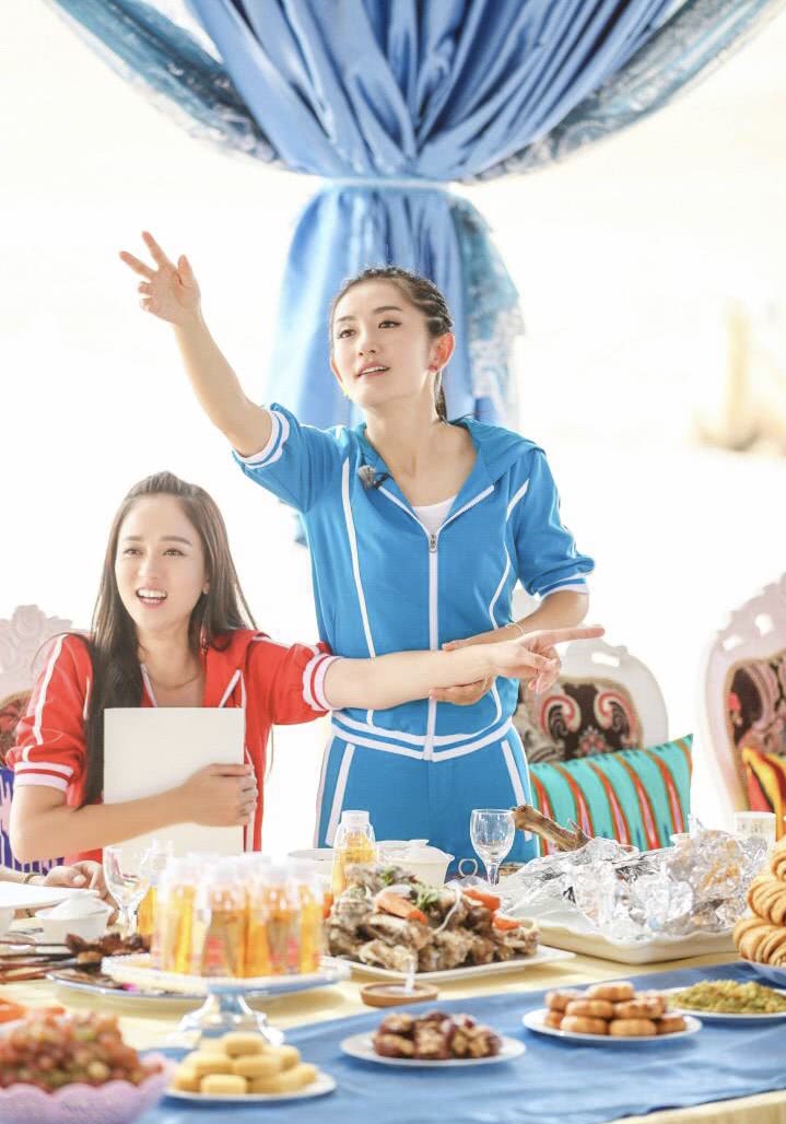 陈乔恩给谢娜的宝宝送了什么礼物,陈乔恩和谢娜最新互动