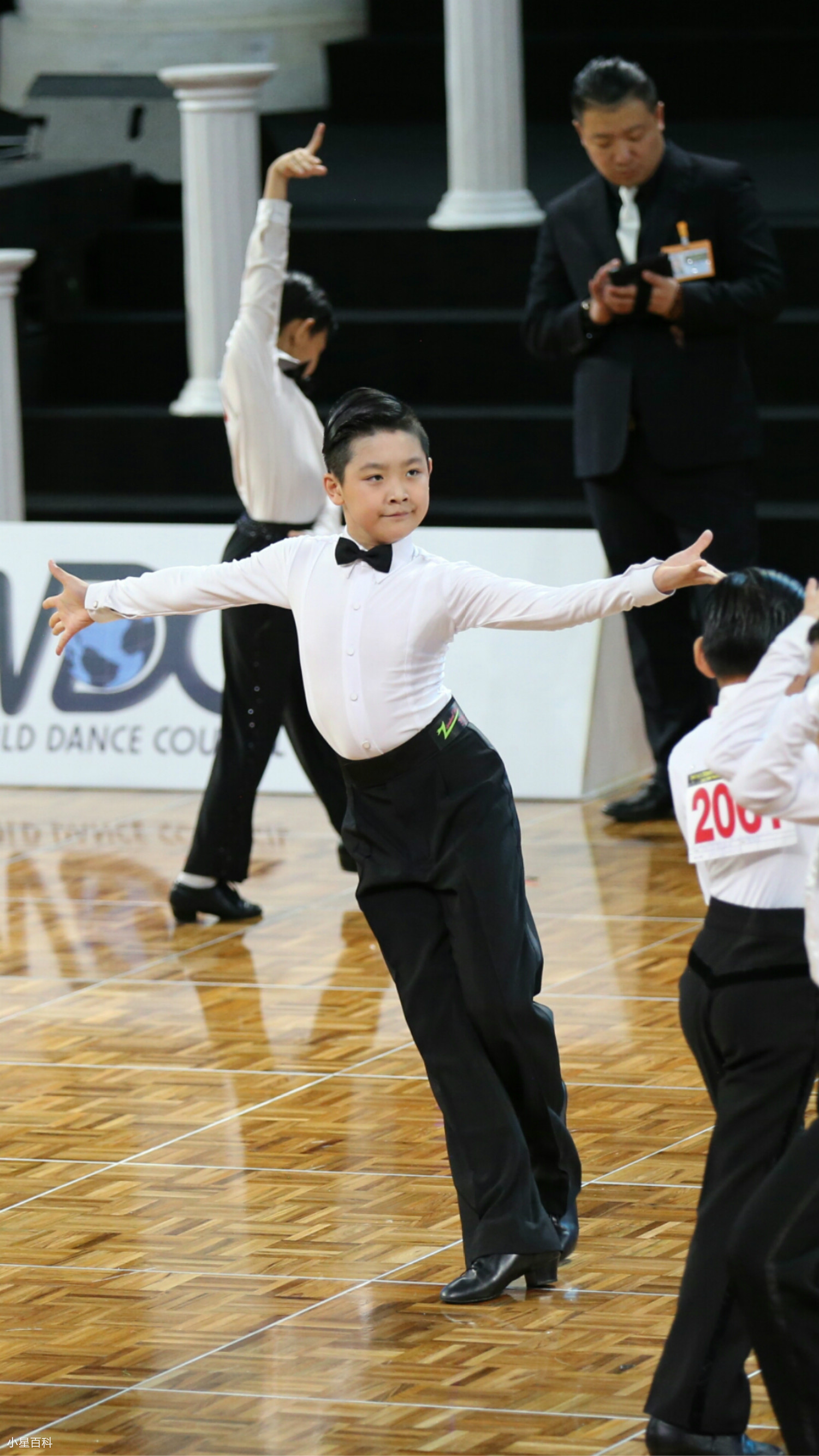 小星百科：欧飞翔，少年拉丁舞冠军，国家少年队成员