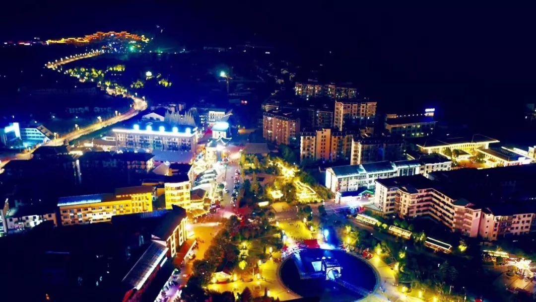 十大艳遇古镇,年轻人最喜欢旅游的十大城市