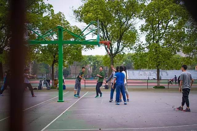 姝︽眽闈掑北鍝釜灏忓尯瀵瑰彛姝﹂挗涓変腑,姝︽眽闈掑北鍝釜灏忓瀵瑰彛姝﹂挗涓変腑