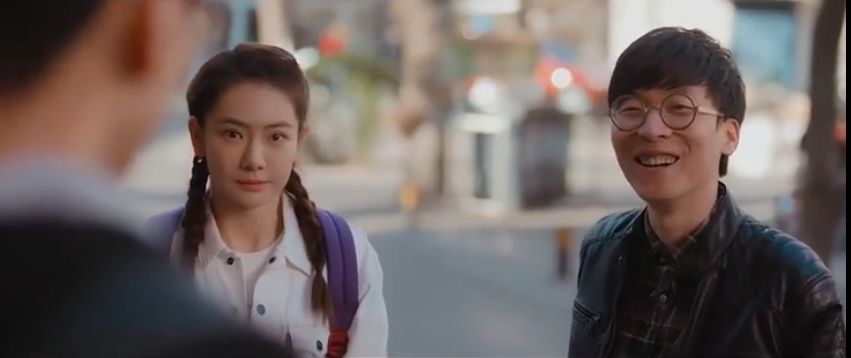 对她别捧的盲目,踩的优越