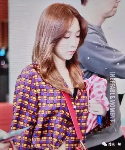 金泰妍露腹肌,金泰妍露腹