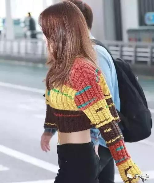 金泰妍露腹肌,金泰妍露腹