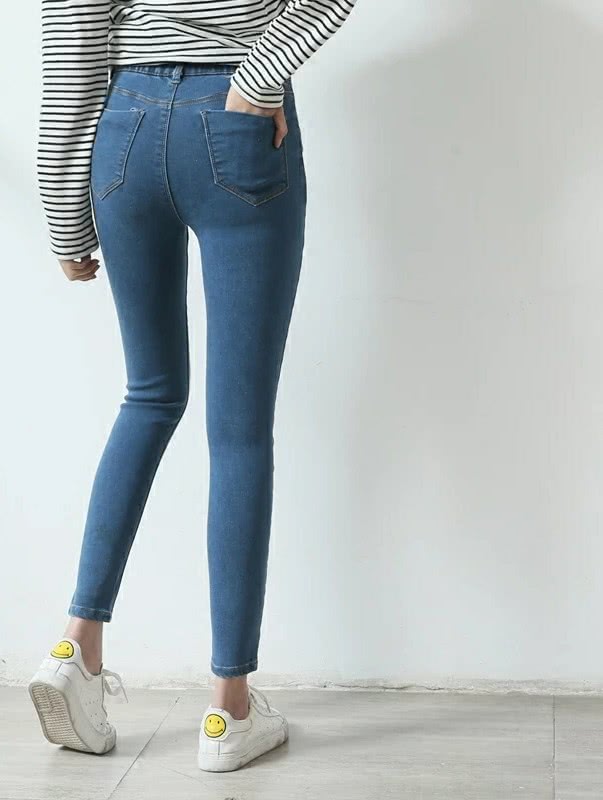 微喇牛仔裤奶油色,奶油色牛仔裤直筒