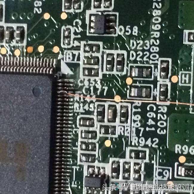 深海泰坦笔记本换主板多少钱,深海泰坦笔记本维修点